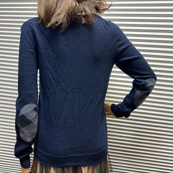 Burberry Top size SP (Authentic) - Picture 3 of 12